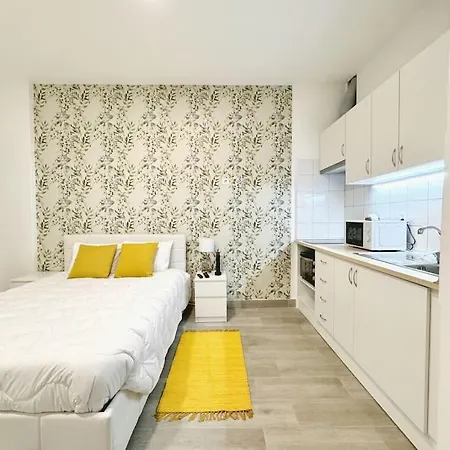 New Cosy Near The By Homeful Homes * Paco de Arcos