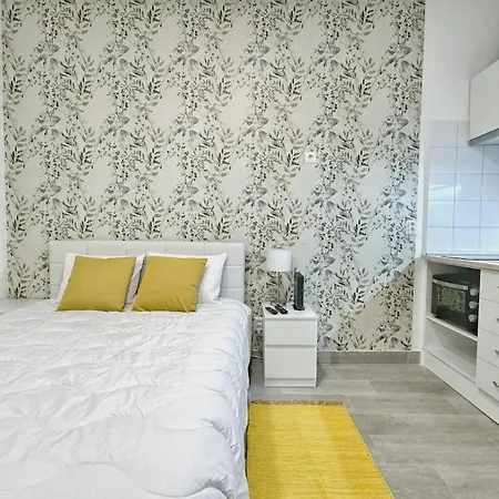 New Cosy Near The By Homeful Homes *